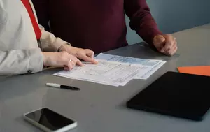 Ce se întâmplă cu dosarele pentru angajarea muncitorilor străini. Platforma WorkinRomania nu anulează avizele deja emise