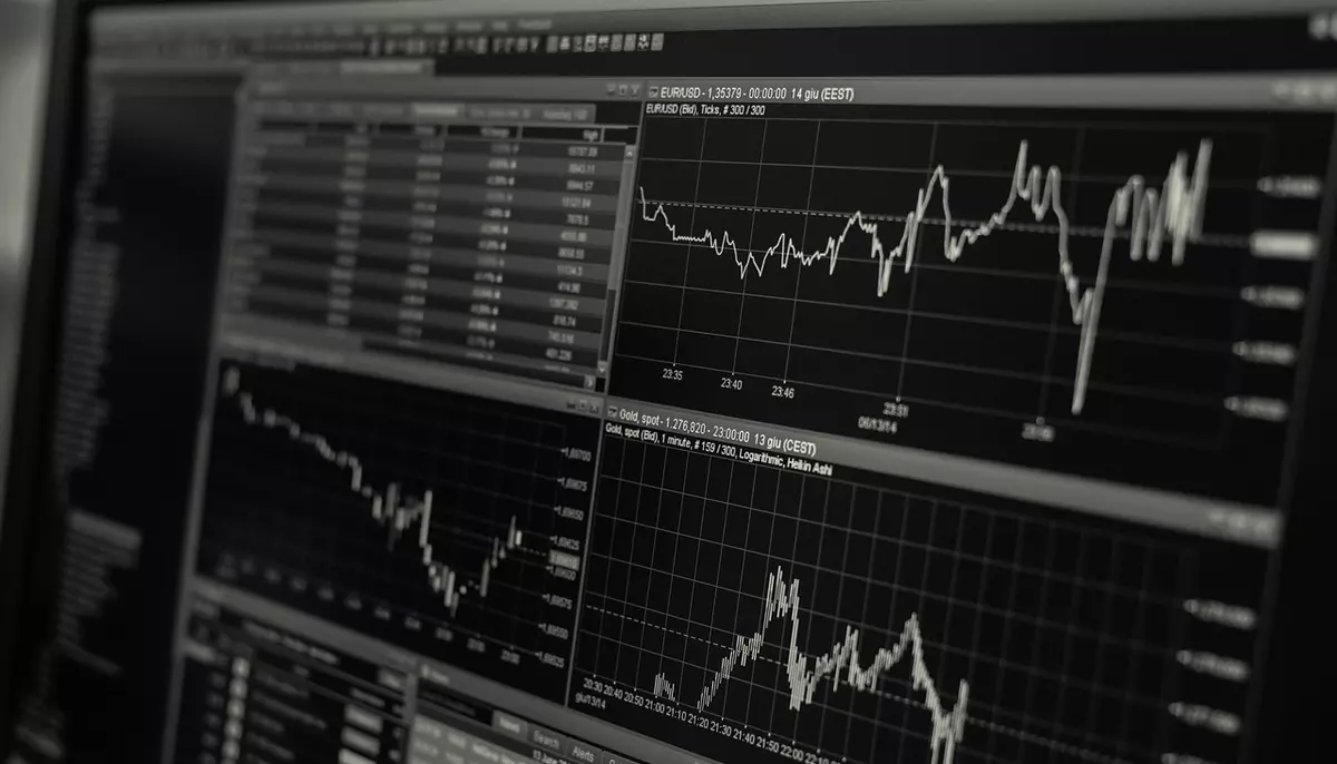 BVB a câștigat 857,4 milioane de lei la capitalizare în această săptămână. Indicele BET a urcat la 34.509,34 puncte