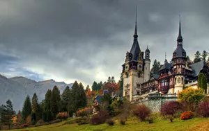 Turismul românesc a încetinit în aprilie. Unitățile de cazare au avut cu 7% mai puțini turiști și mai puține înnoptări 