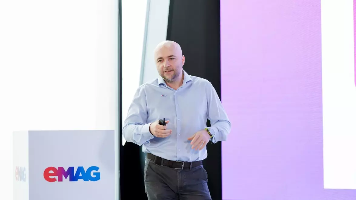 Grupul eMAG anunță investiții în valoare de 1,2 miliarde de lei. Compania a depășit în acest an pragul de 1 miliard de vizite pe site