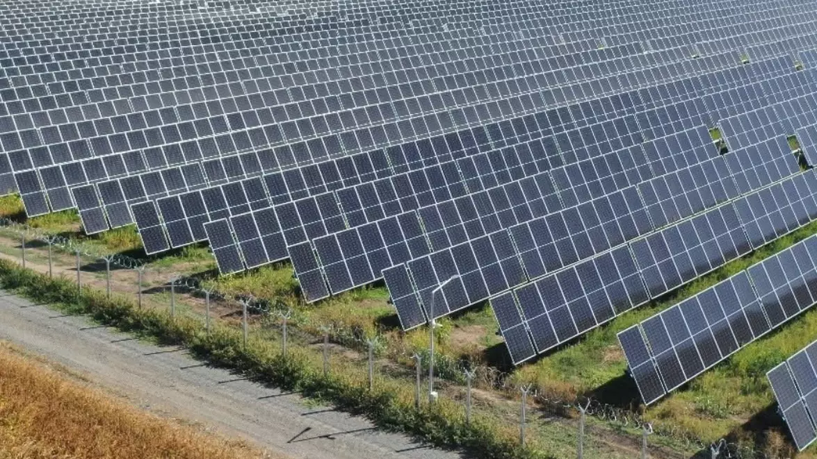 Allview Energy pregătește două contracte pentru un proiect fotovoltaic. Visual Fan își extinde pariul pe energia verde