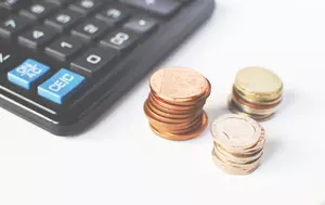 Salariul mediu net scade sub 5.900 lei. Cum s-a diminuat puterea de cumpărare a românilor