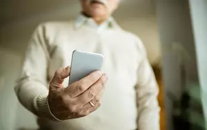 60% dintre românii peste 50 de ani au fost ținta unei tentative de fraudă online. Aproape un sfert nu au raportat pentru că nu știau cum să procedeze