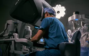 România ajunge la 31 de programe de chirurgie robotică Vinci. Institutul Clinic Fundeni a instalat un nou sistem