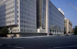 Economia globală încetinește considerabil. Banca Mondială a estimat creștere zero pentru România