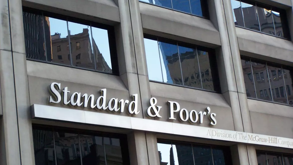 Analiză S&P: Boom-ul finanțării pământurilor rare ar putea genera un excedent de ofertă pe termen lung