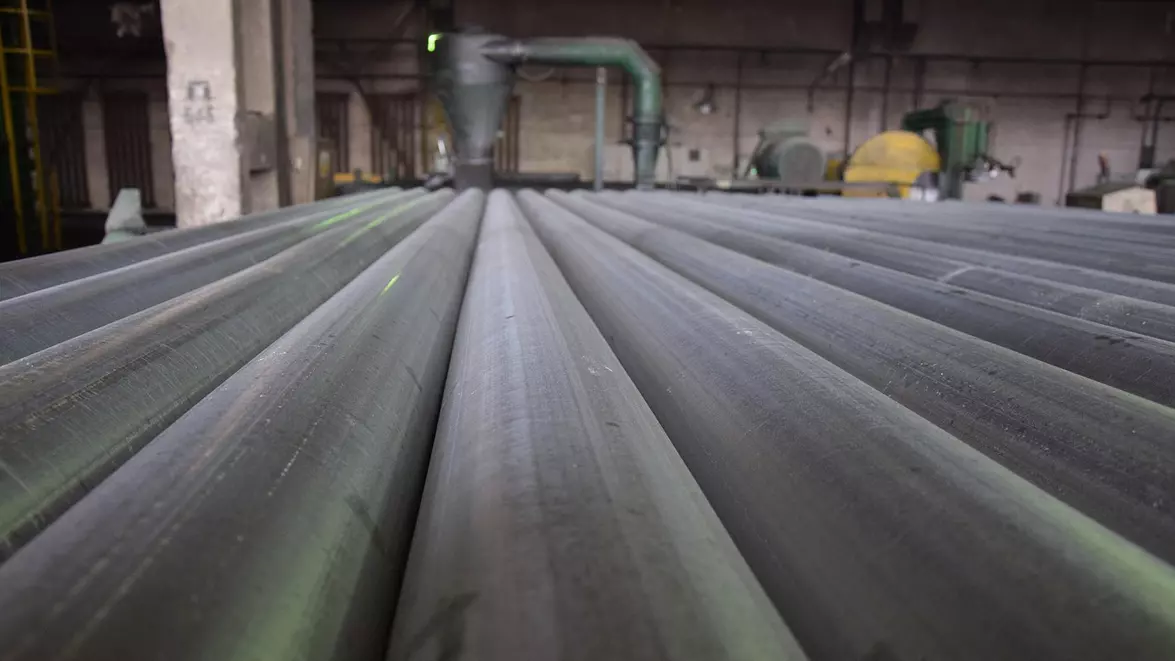 Aluminiul scade vertiginos în urma armistițiului din Iran. Prețul s-a redus cu 16% într-o lună