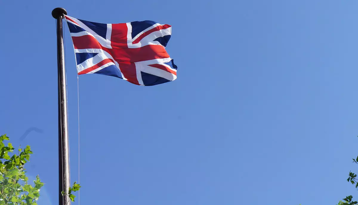 Economia britanică resimte primele efecte ale conflictului din Iran, testând capacitatea de reacție a decidenților politici