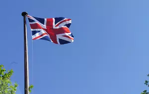Economia britanică resimte primele efecte ale conflictului din Iran, testând capacitatea de reacție a decidenților politici