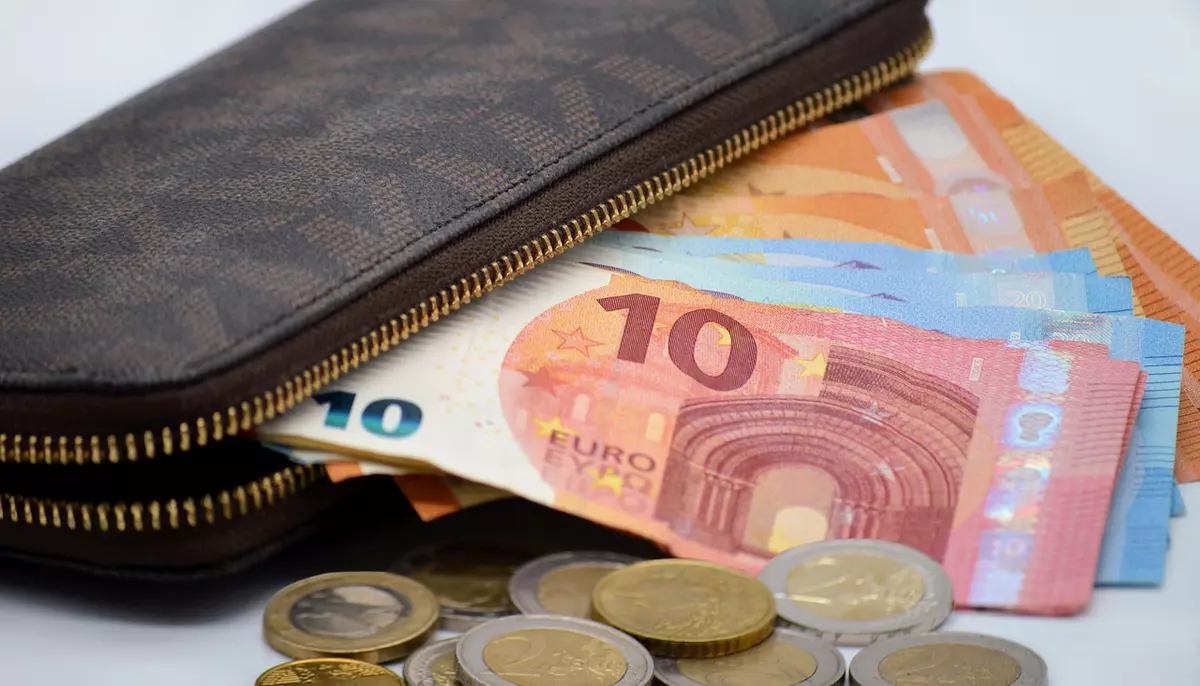 Rata anuală a inflației scade la 10,4%. Cele mai mari creșteri de prețuri sunt la energie și chirii