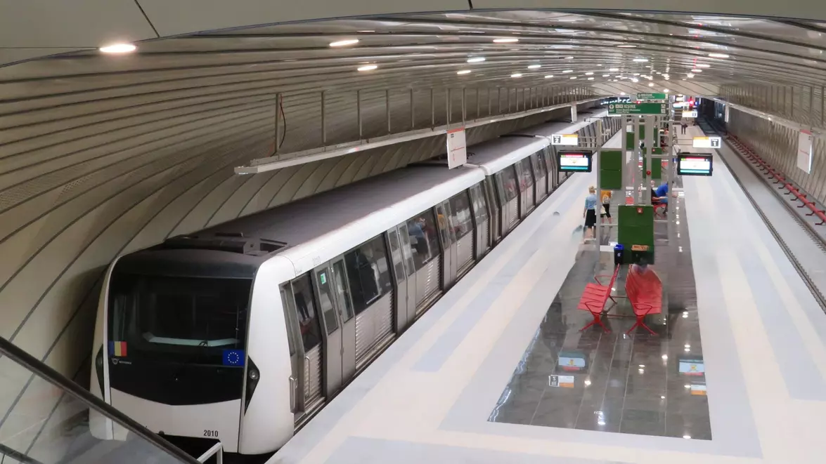 Se amână cu 2 luni scumpirea biletelor de metrou. Ministrul Miruță cere tăieri de 10% ale costurilor