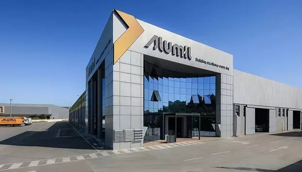 Alumil România schimbă directorul general după 8 ani. Kleanthis Efkarpidis preia conducerea companiei