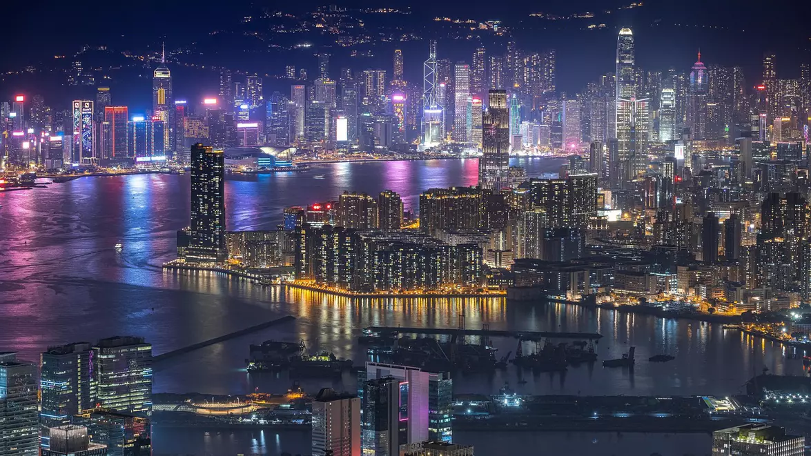 Hong Kong a atras fluxuri de capital de 2.500 de miliarde de euro doar anul trecut. Cât va mai dura „miracolul” asiatic
