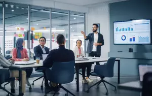 Refinanțarea devine o nouă opțiune pentru IMM-uri. Mediul de afaceri primește sprijin suplimentar