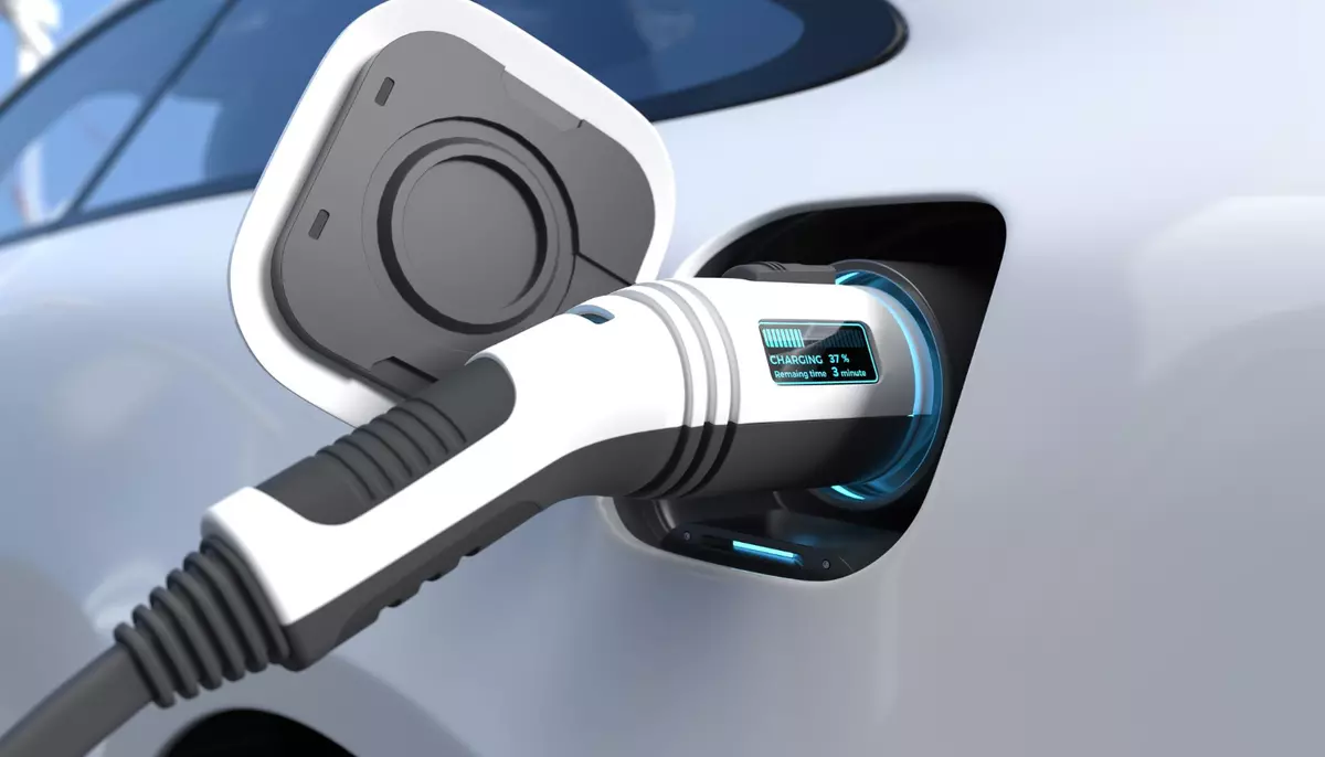 Producătorii auto din UE și Marea Britanie avertizează asupra unor taxe suplimentare din 2027. Producția europeană de baterii rămâne mult sub așteptări