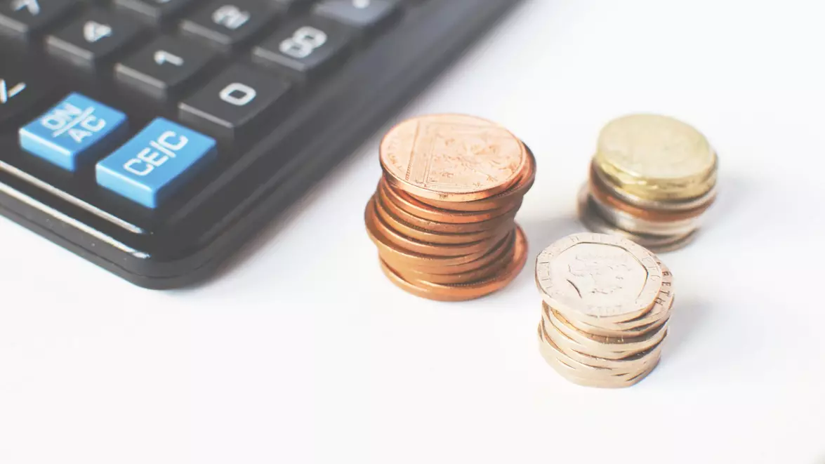 Salariul mediu net scade sub 5.900 lei. Cum s-a diminuat puterea de cumpărare a românilor