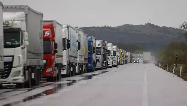 Când consumul intern scade, vânzările externe cresc de nevoie. Companiile românești au crescut exporturile, în căutarea profitului pe care nu-l mai fac în țară