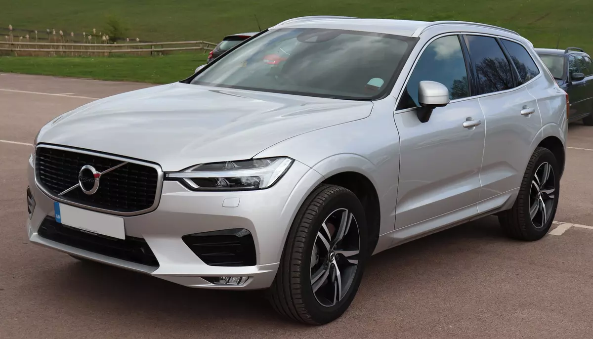 Volvo a semnat un acord cu firma Geely. Compania devine distribuitorul exclusiv al vehiculelor electrice Lynk & Co în Europa