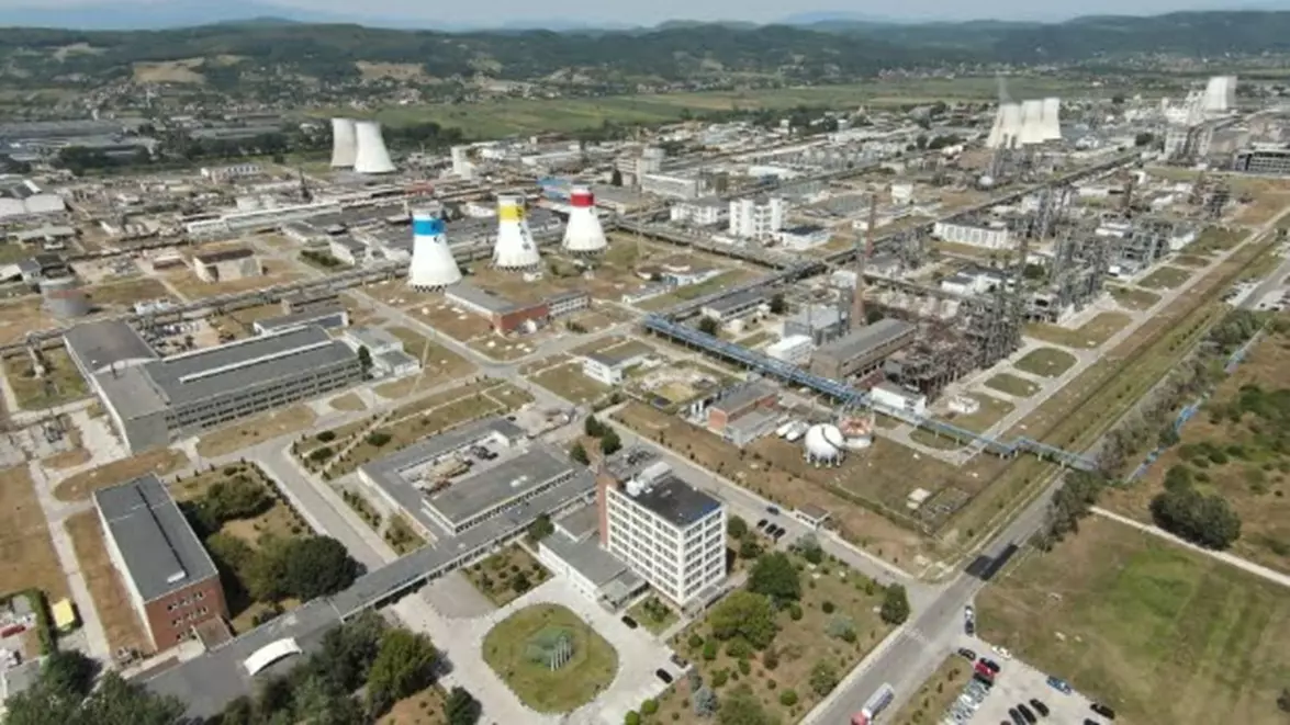Chimcomplex ia în calcul mutarea unor fabrici în alte țări. Compania a pierdut 56 de milioane de lei în primul semestru