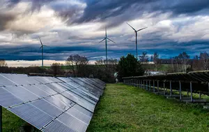 România investește 150 de milioane de euro în baterii. Regenerabilele pot limita criza energetică, dar stocarea rămâne în urmă