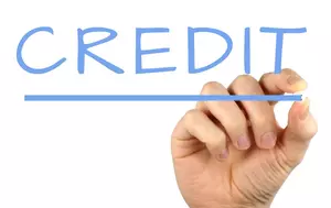 Cum funcționează un credit bancar și cât te costă. Mecanismul prin care împrumuți bani rapid și plătești uneori dublu înapoi