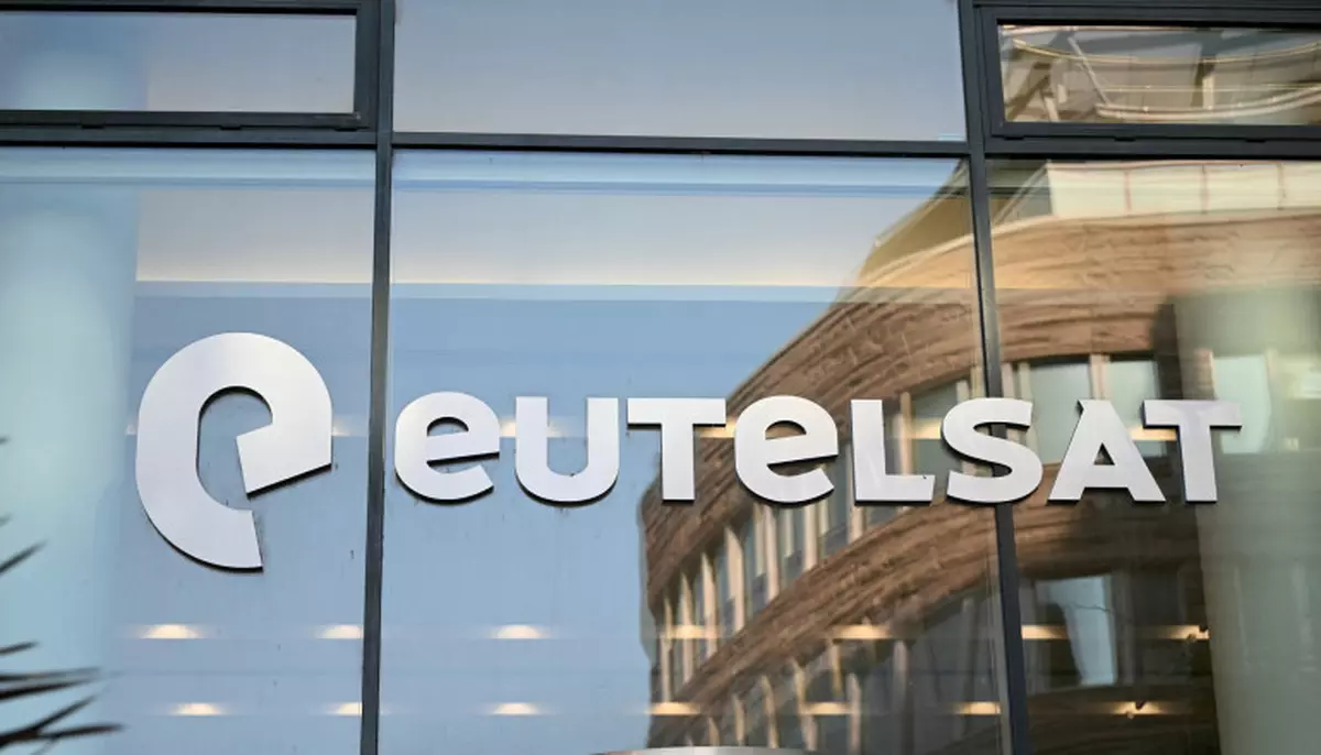 Acțiunile companiei europene de comunicații prin satelit Eutelsat cresc cu 25%. Avansul vine după restricțiile impuse internetului folosit de armata Ucrainei