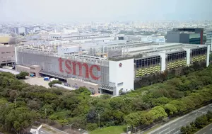 Acțiunile producătorului de semiconductoare TSMC ar putea crește după 15 octombrie. Care sunt condițiile așteptate de analiști