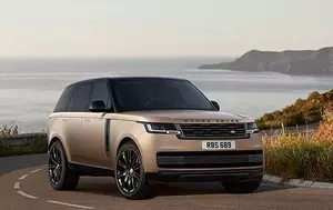 Range Rover își extinde gama cu primul model full electric. Lansarea are loc cu un an mai târziu decât era planificat