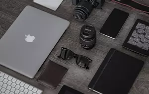 Gadgeturile se scumpesc din cauza crizei de cipuri. Cererea uriașă pentru AI lasă mai puține componente pentru gadgeturi
