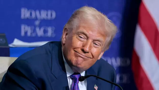 Analiză: Trump manipulează piețele? După 5 luni de promisiuni repetate despre Iran, investitorii încă reacționează la declarațiile sale