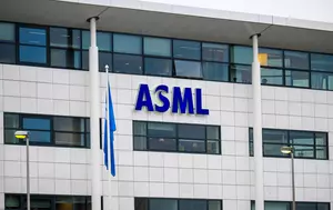 Compania olandeză ASML ar putea ajunge la o capitalizare de 1 trilion de dolari. O asemenea evaluare poate reprezenta o premieră în Europa