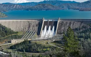 Hidroelectrica păstrează prețul mic la curent și în iunie. Tariful se menține la 0,45 lei/kWh, același ca în mai