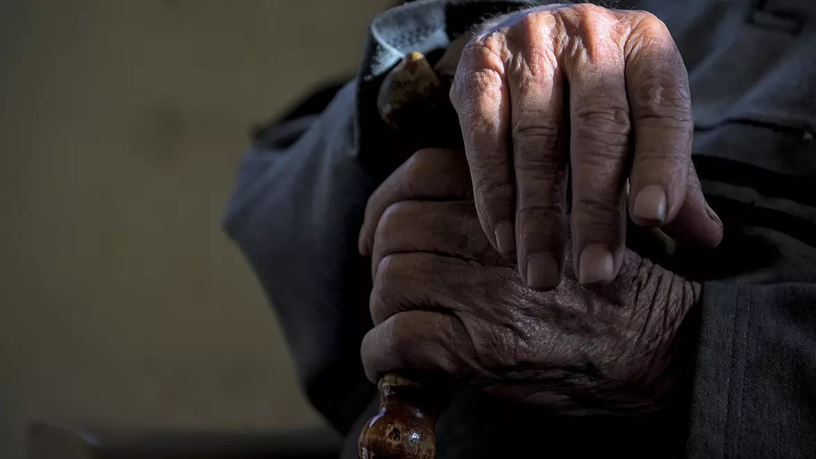 Peste 54% dintre români muncesc după pensionare din cauza veniturilor mici. Cum ar putea sprijini statul pensionarii care se întorc să lucreze
