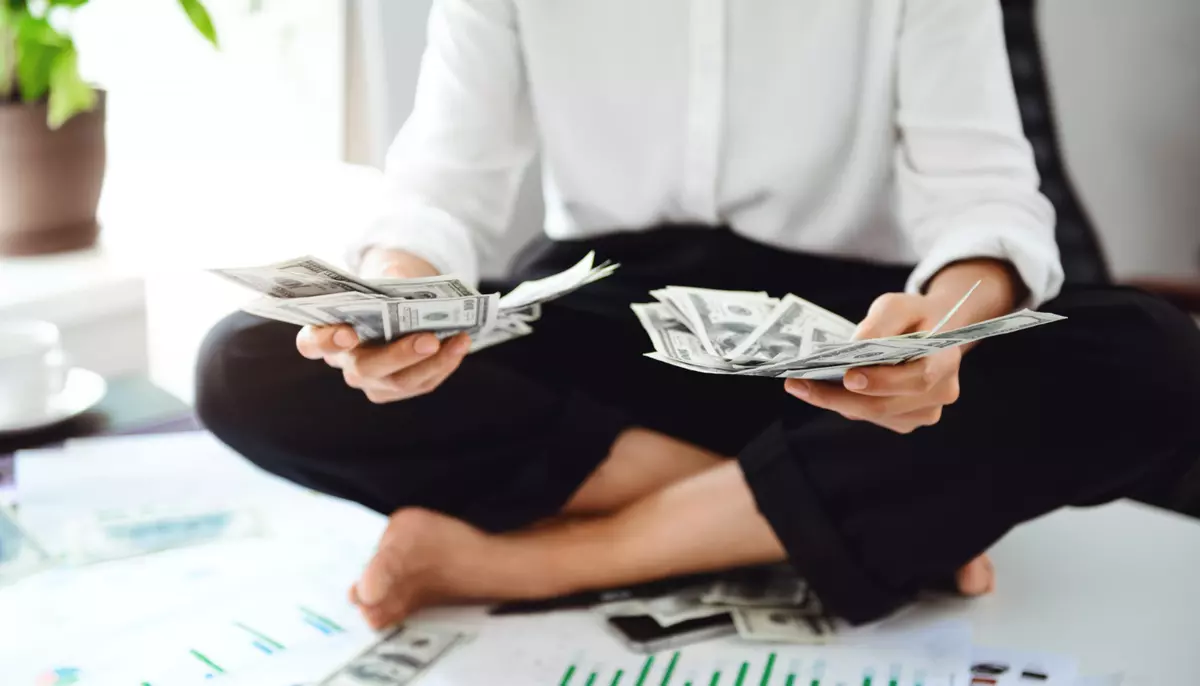 Salariile au crescut, dar puterea de cumpărare a scăzut. Inflația a erodat câștigurile angajaților în mai 2026