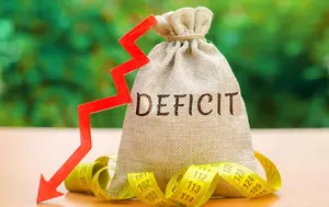 Analiză. Cifrele spun o poveste surprinzătoare pentru vocile înfierbântate despre deficitul României: cheltuim doar 87% din media UE