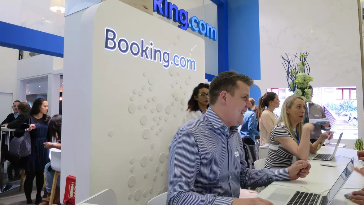 Peste 1.400 de companii hoteliere spaniole dau în judecată Booking.com. pentru condiții abuzive. Cum își pot calcula firmele compensațiile la care au dreptul