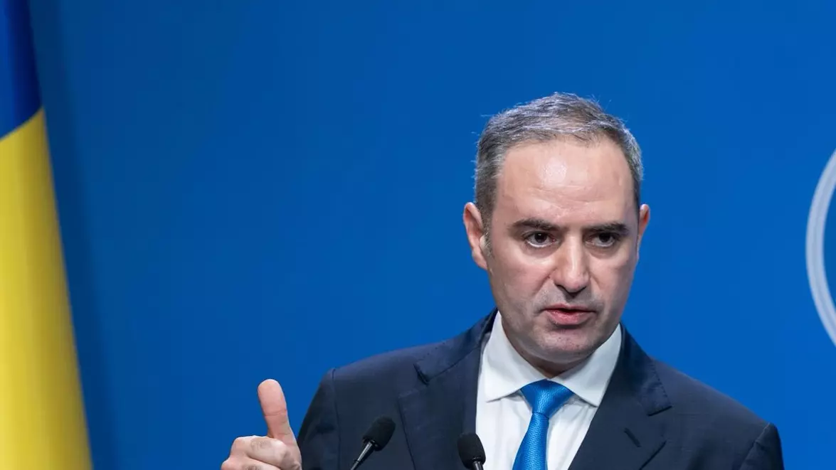 Ministerul Finanțelor s-a răzgândit. Vrea să renunțe la facturile emise de persoane fizice