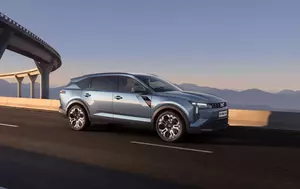 Dacia a lansat noul Striker. Crossoverul de 4,62 metri vine cu motorizări hibride și un preț de pornire sub 25.000 de euro