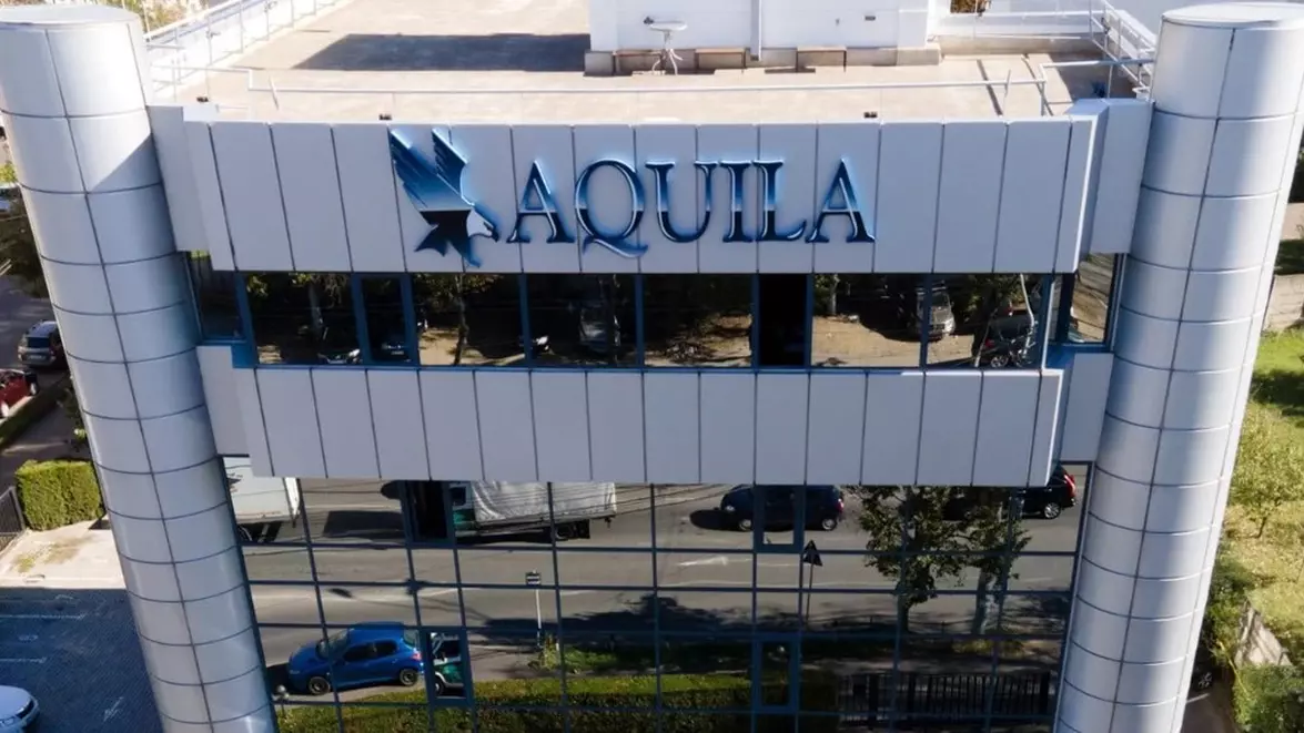 Aquila va intra în componența indicilor FTSE Global All Cap pe 21 septembrie. Capitalizarea companiei a trecut de 2,4 miliarde de lei