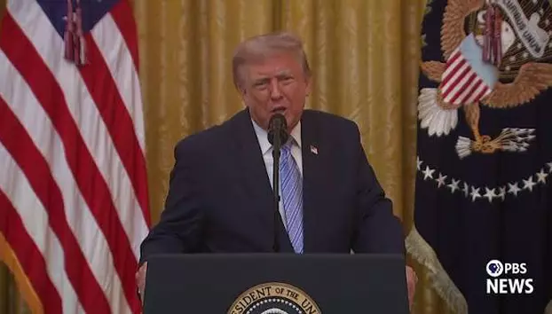 Operatorul teleprompterului lui Trump ar fi câștigat peste 100.000 de dolari. Pariurile pe discursuri intră în vizorul autorităților