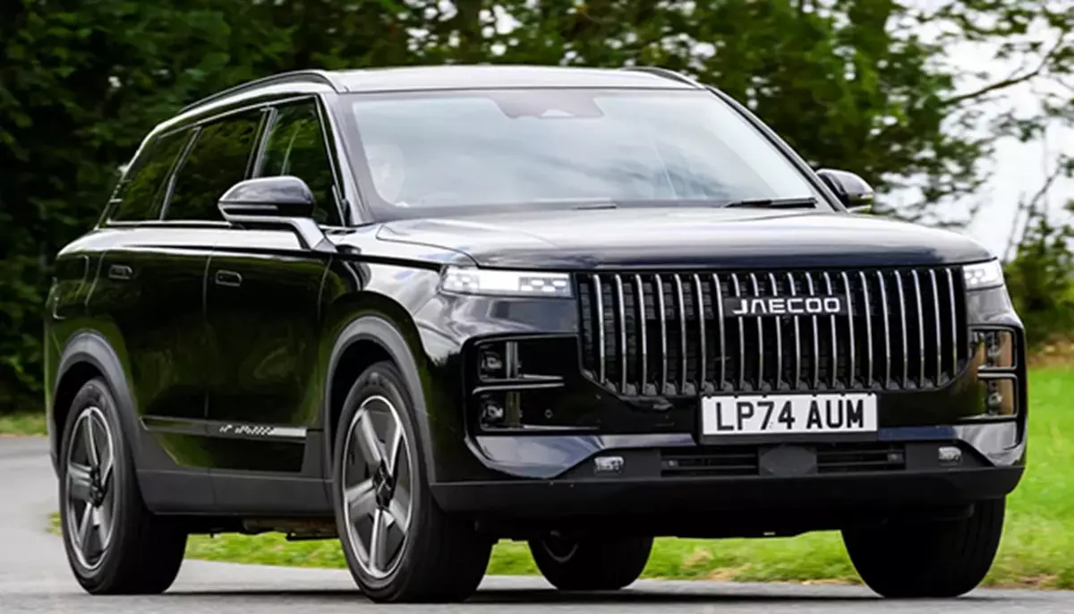 „Range Rover-ul de pe Temu” a devenit cea mai vândută mașină din Marea Britanie. Producătorii chinezi câștigă rapid teren