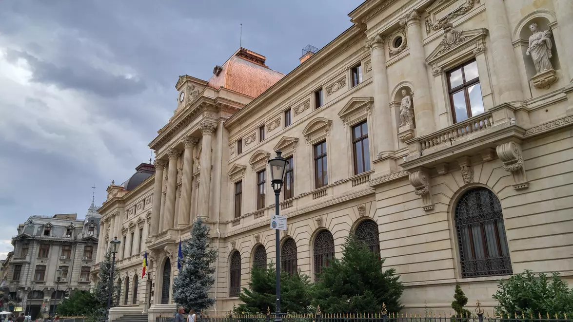 Rezervele valutare ale BNR au crescut la 64,86 miliarde de euro. Intrările au inclus 2,5 miliarde din programul SAFE