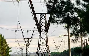 Temperaturile ridicate pun presiune pe piața energiei din România. Prețul spot urcă la 224 euro/MWh, cel mai ridicat nivel din UE
