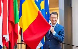Siegfried Mureșan intră în cursa pentru Palatul Victoria. Pariul PNL-USR-UDMR este pe bugetele europene