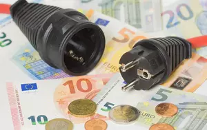 Energia controlează aproape 59% din BET. Bursa românească este protejată de companiile mari, dar expusă la geopolitică