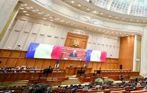 Parlamentul a adoptat legea privind acțiunile statului. Vânzarea participațiilor este blocată până la finalul lui 2027