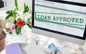 Ce înseamnă avansul la credit și de ce poate schimba costul împrumutului. Suma plătită la început influențează rata lunară