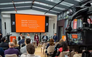 40% dintre românii cu economii fac investiții. ING Bank vine în sprijinul lor cu o platformă pentru tranzacționarea de acțiuni și ETF-uri