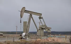 Petrolul scade cu aproape 3%. Cererea slabă bate, pentru moment, riscul din Strâmtoarea Ormuz