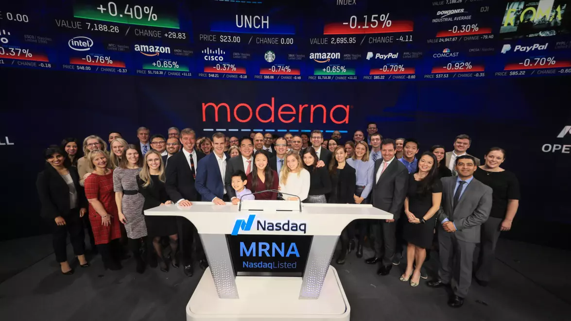 Moderna intră în Nasdaq-100 pe 9 octombrie. Înlocuiește Warner Bros-Discovery care iese înaintea fuziunii de 110 miliarde de dolari